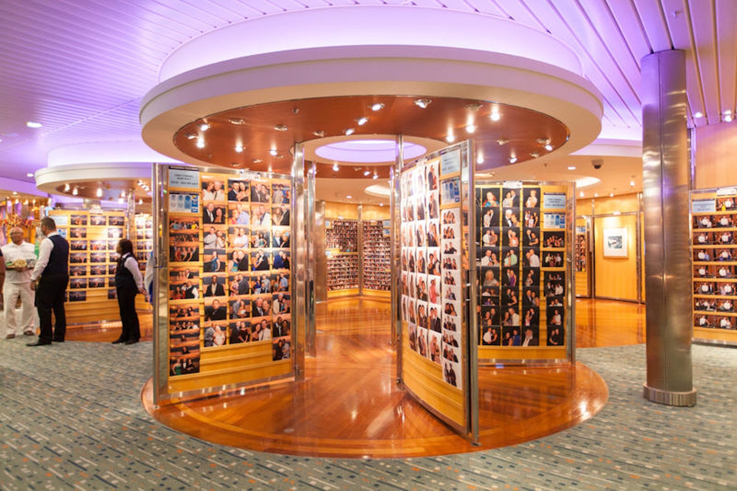 Photo Gallery on Independence of the Seas