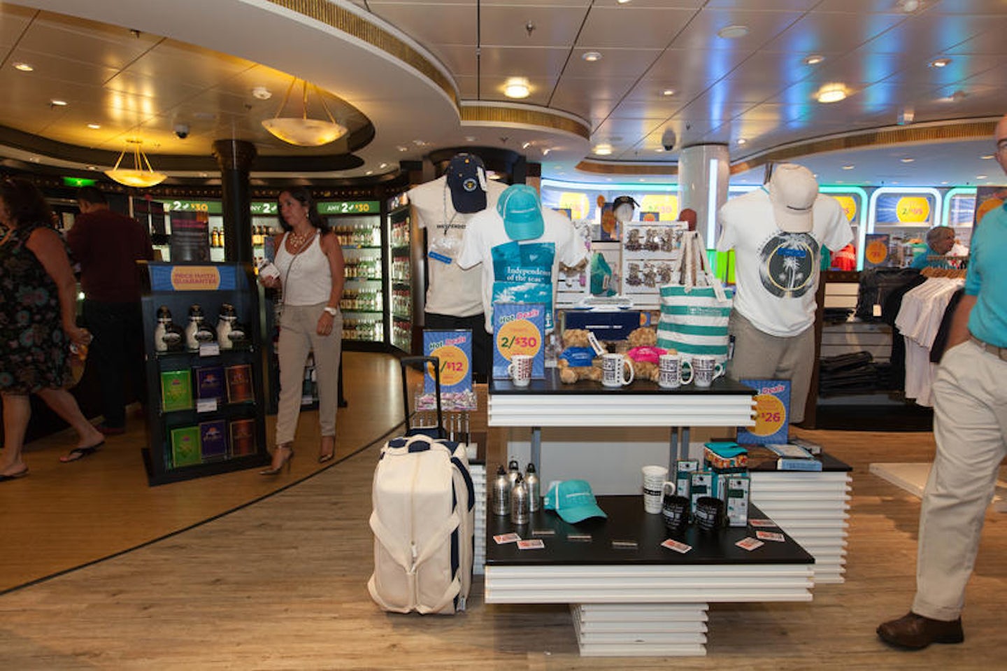 Tax & Duty Free Emporium on Independence of the Seas