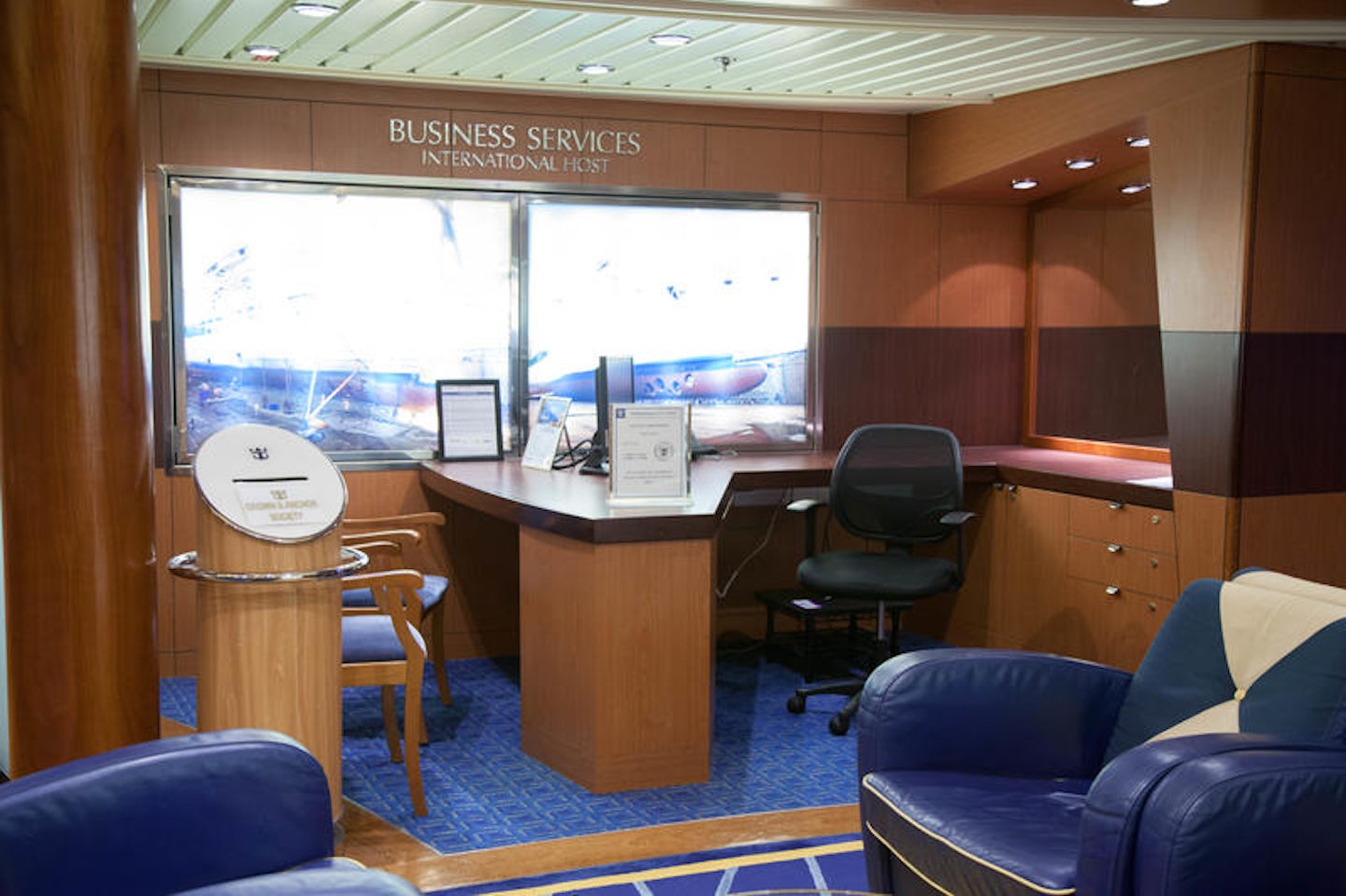 Business Services on Independence of the Seas