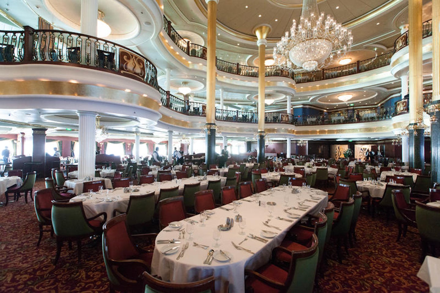 Romeo & Juliet Dining Room on Independence of the Seas