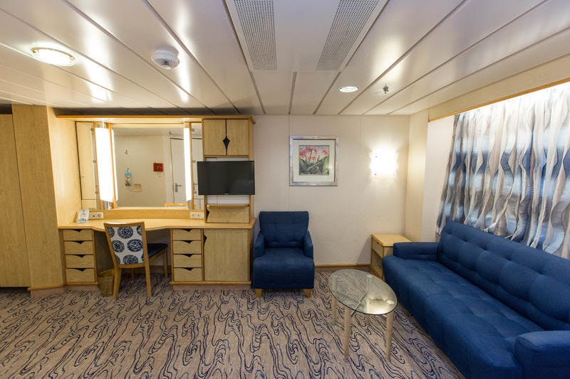 Porthole Accessible Cabin on Royal Caribbean Navigator of the Seas