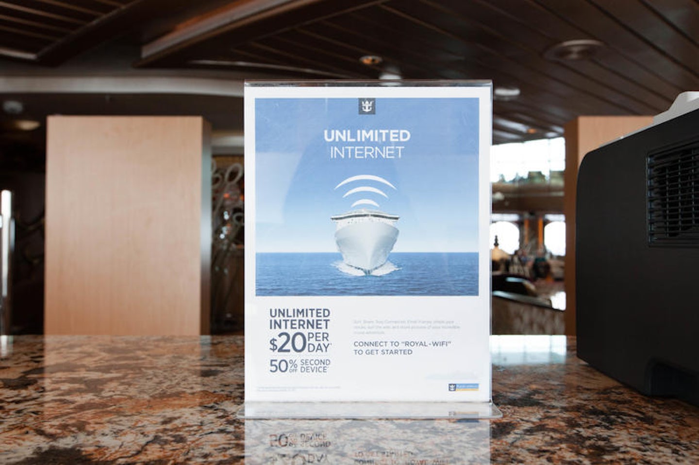 Internet Cafe on Grandeur of the Seas