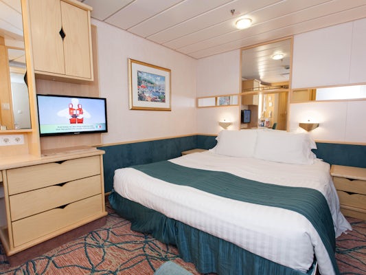 Grandeur of the Seas Cabins & Staterooms on Cruise Critic