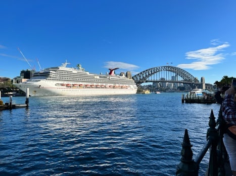 Splendor docked in Sydney 