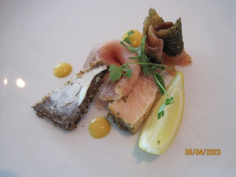 Main dining room - salmon trio appetizer