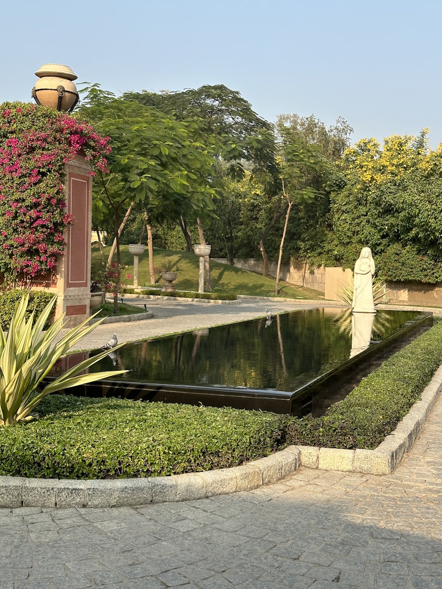 Our beautiful Oberoi hotels in Delhi and Agra/Taj Mahal with outstanding food - unfortunately I took many videos instead of photos, so not visible in my review