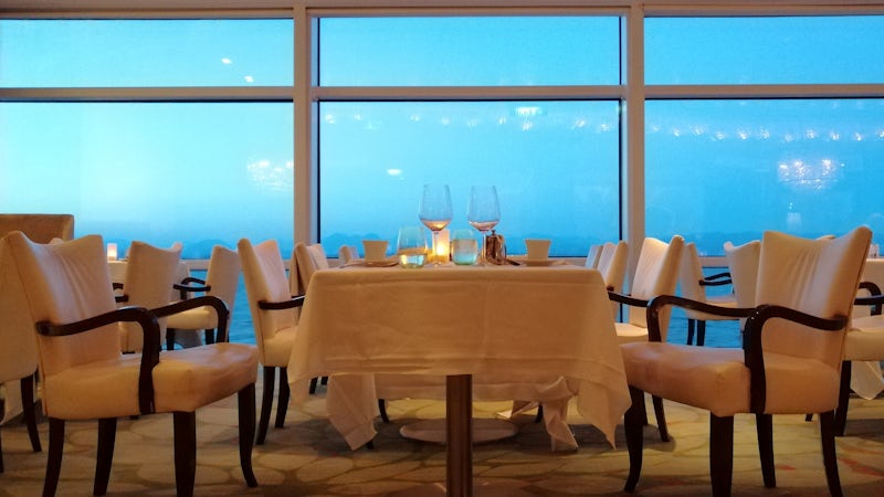 Restaurant Blu for Aqua Class guests, deck 5