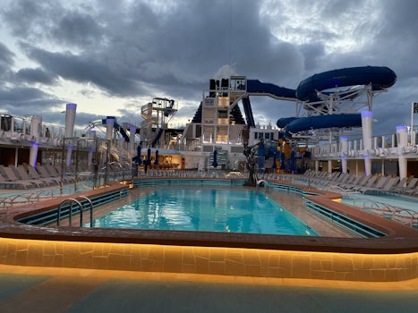 Ships pool deck