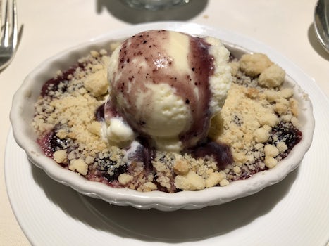 The berry cobbler in the MDR...yum!