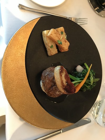 Tournedos Rossini in Dining Club