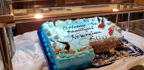 Welcome Aboard Bliss cake