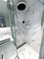 Shower stall with Hansgrohe shower head