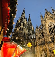 This is the cathedral in Cologne looking up from the Christmas Market stall where the glassblower was working! 