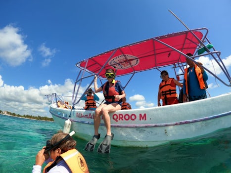 Snorkel trip from the Krazy Lobster
Costa Maya