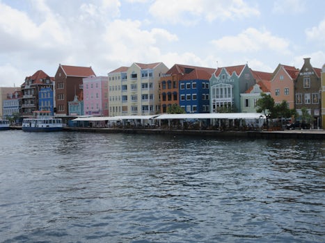 Looking at the main area in Curacao from the swinging bridge