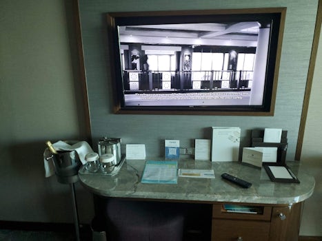 TV and desk, NCL Pearl #8132