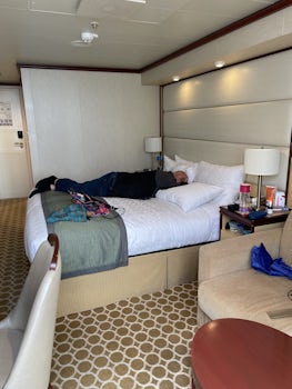 Cabin R732 - sleeping husband is an optional extra