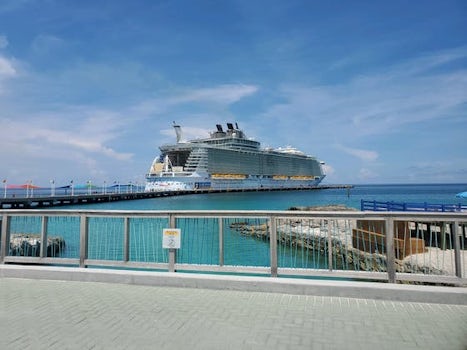 Allure of the Seas in Perfect Day at Cococay