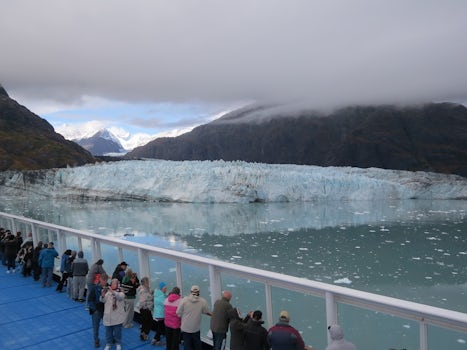 Getting up close and pesonal with a Glacier