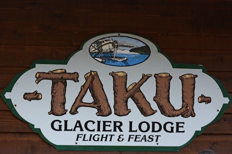 Juneau, flight & lunch at the Lodge