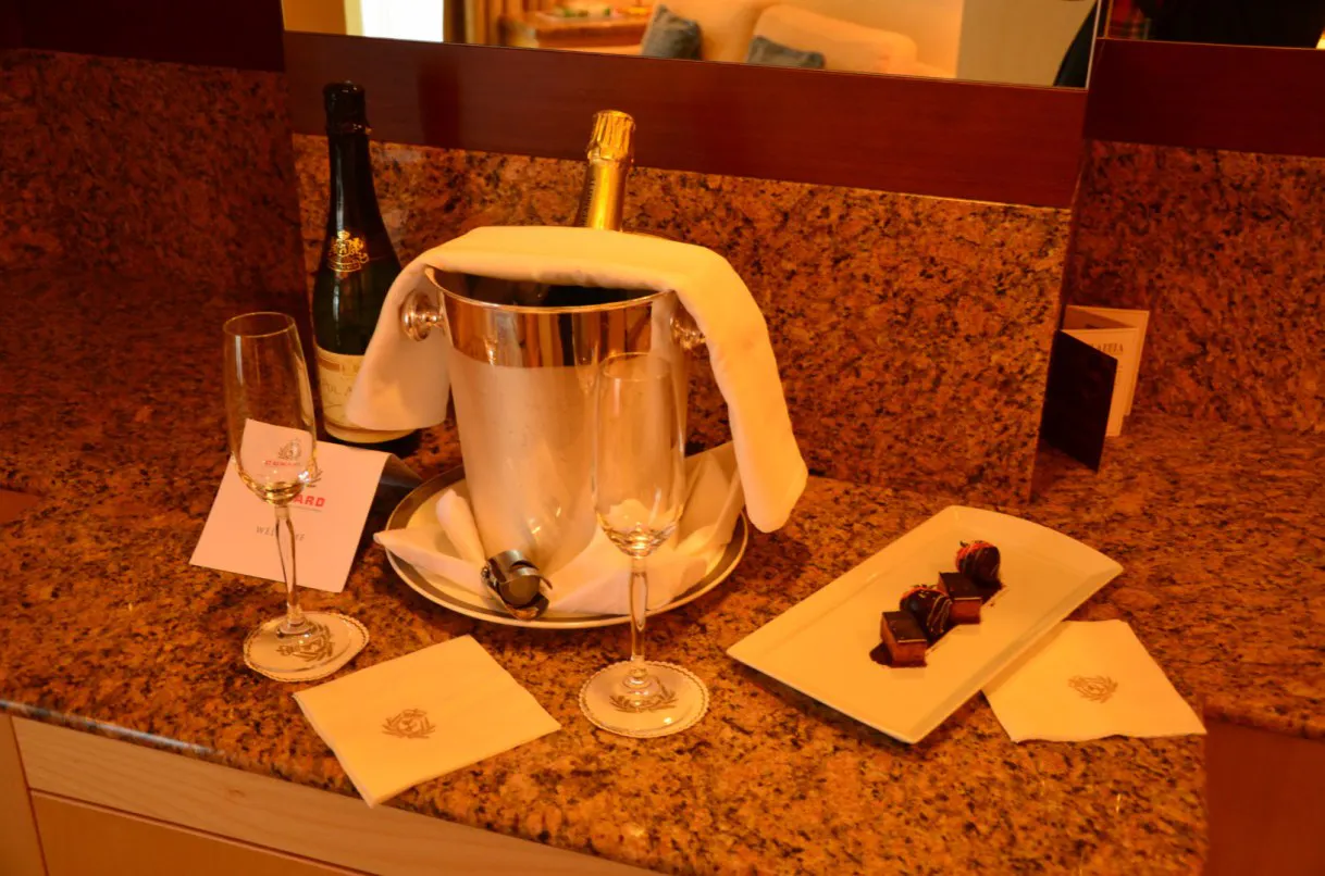 Splendid Queen Splendid Queen Grill Experience | Queen Elizabeth Member Review