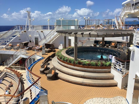 Izumi whirlpool and outdoor deck area