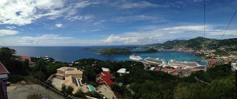 Panoramic view of St. Thomas from skyride