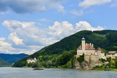Castles along the Danube
