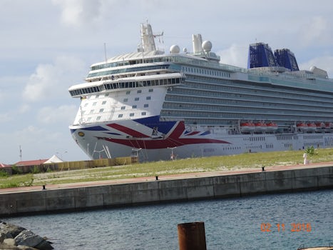 docked in St Maarten