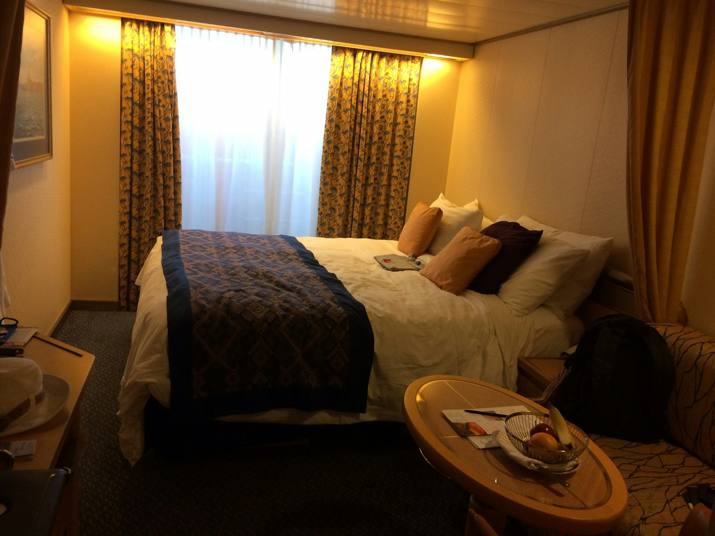 Large window makes up for the obstructed view, Noordam 4065
