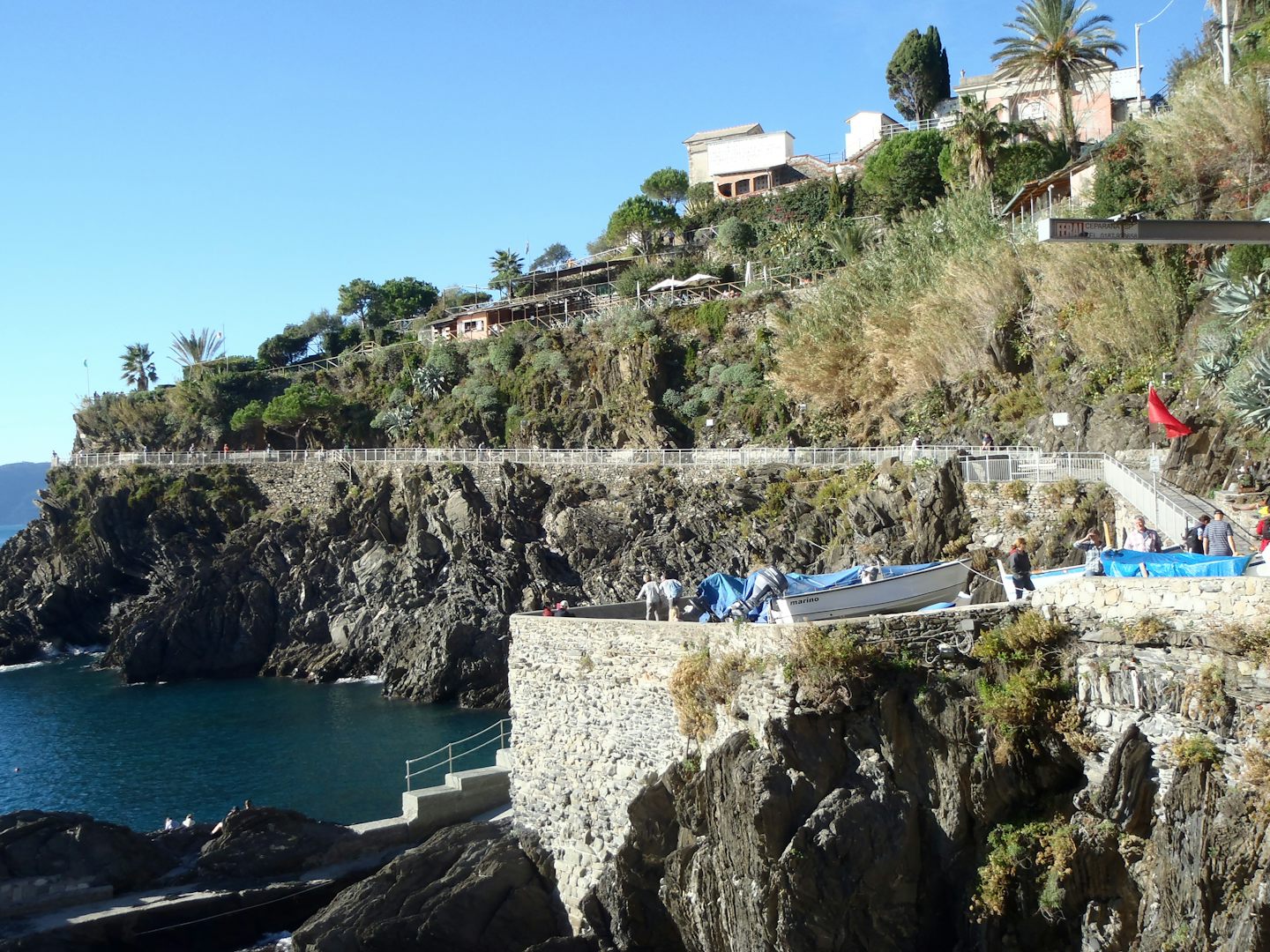 rath along the sea  Cinque Terre