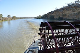 Travelling Upstream on the Murray River