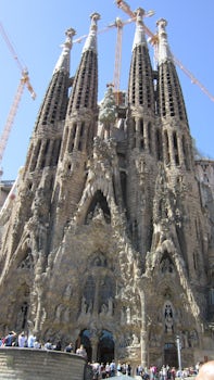 Sagrada Familia Cathedral under construction