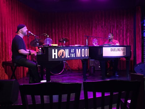 Howl at the Moon Dueling pianos. Awesome!