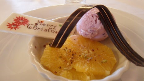 cute decoration I mentionned in my review, btw this dessert is yummy