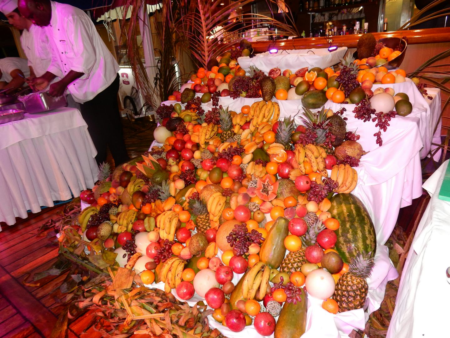 10 p.m. cuban buffet featured all types of tropical fruit!