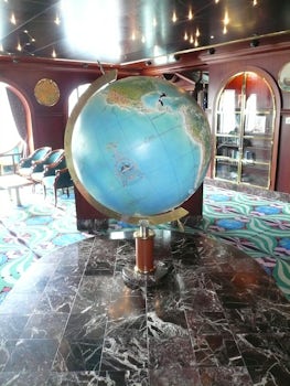 Library entrance. Best decor on the ship!