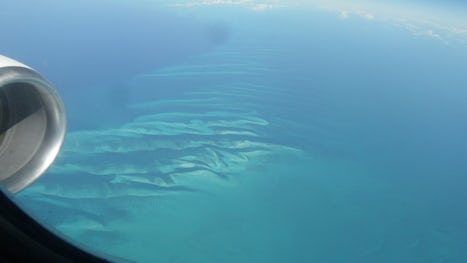 beautiful view from the plane 30,000 feet over the Bahamas