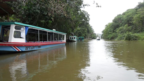 boats on the Tortuguero Canal excursion in Costa Rica