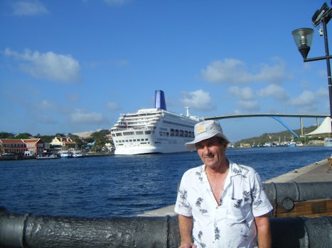 Curaçao fabulous place, did a morning tour and did our own thing in the afternoon