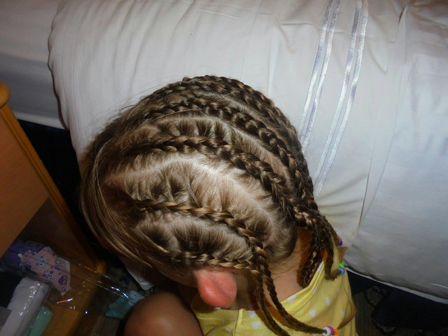 Hair braided in Vila