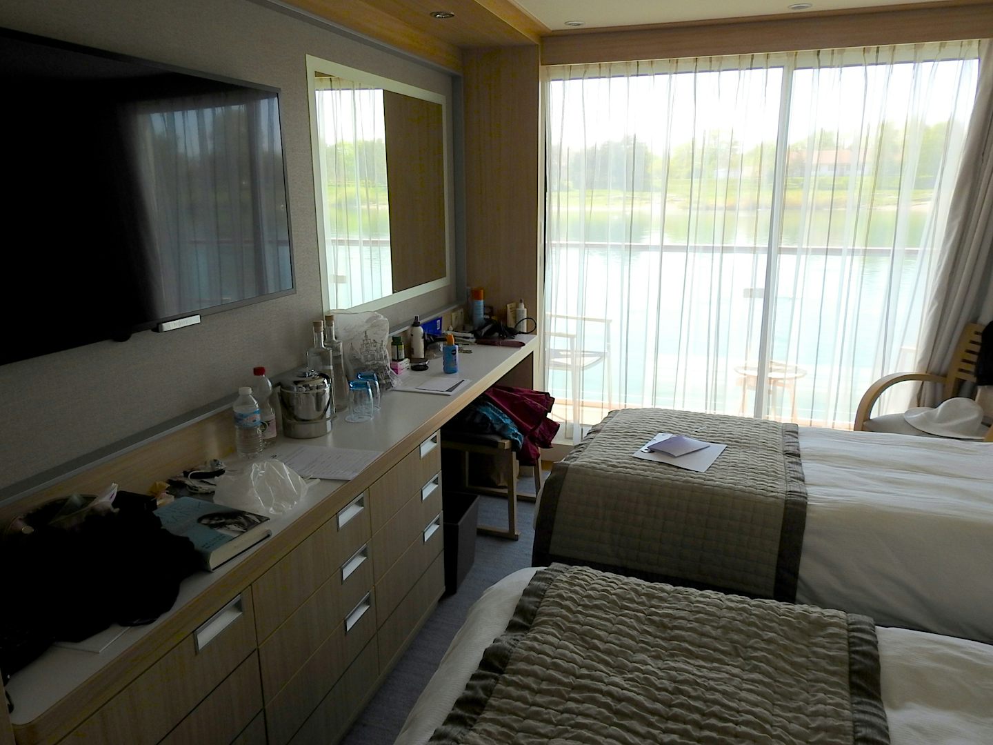 Our lovely cabin with balcony