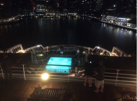 Early morning docking in Sydney