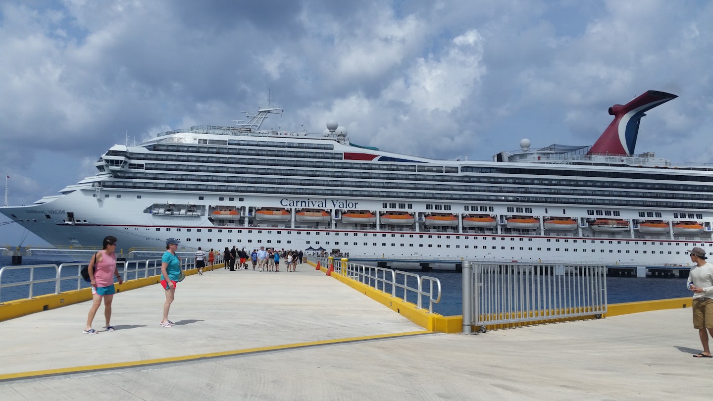 Cozumel port ..day spend ...everyone is very friendly