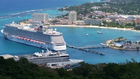 The Spirit and the Getaway at dock in Ocho Rios Jamaica.