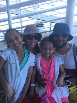 My son, daughter in law and granddaughters being Tendered to the island.