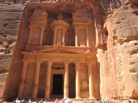 Tour of Petra in Jordan.