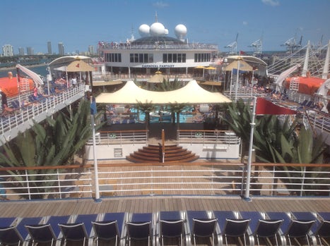 Just a shot of the pool deck area.