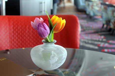 Tulips on the tables in the Lounge