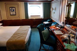 spacious and comfortable cabin